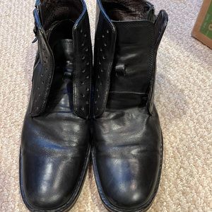 John Varvatos men’s black leather boots